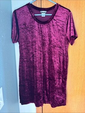 90s VTG Crushed Velvet Mini Dress in Maroon